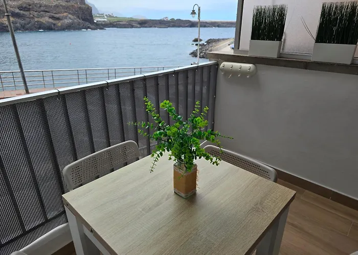 Relax Beachfront Vistas Al Mar In Tenerife Апартаменты *